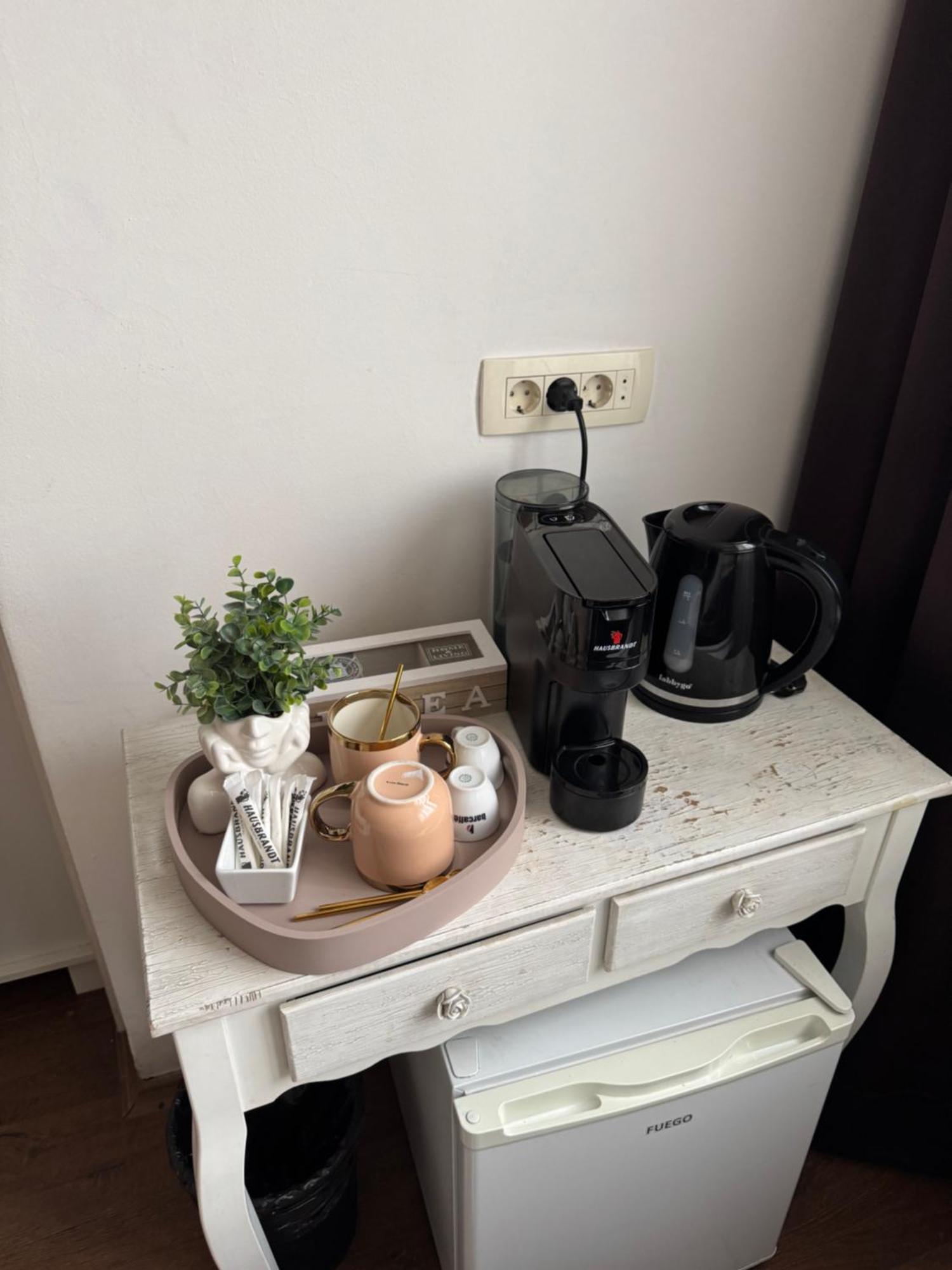 Mother Teresa Apartment Скопье Экстерьер фото