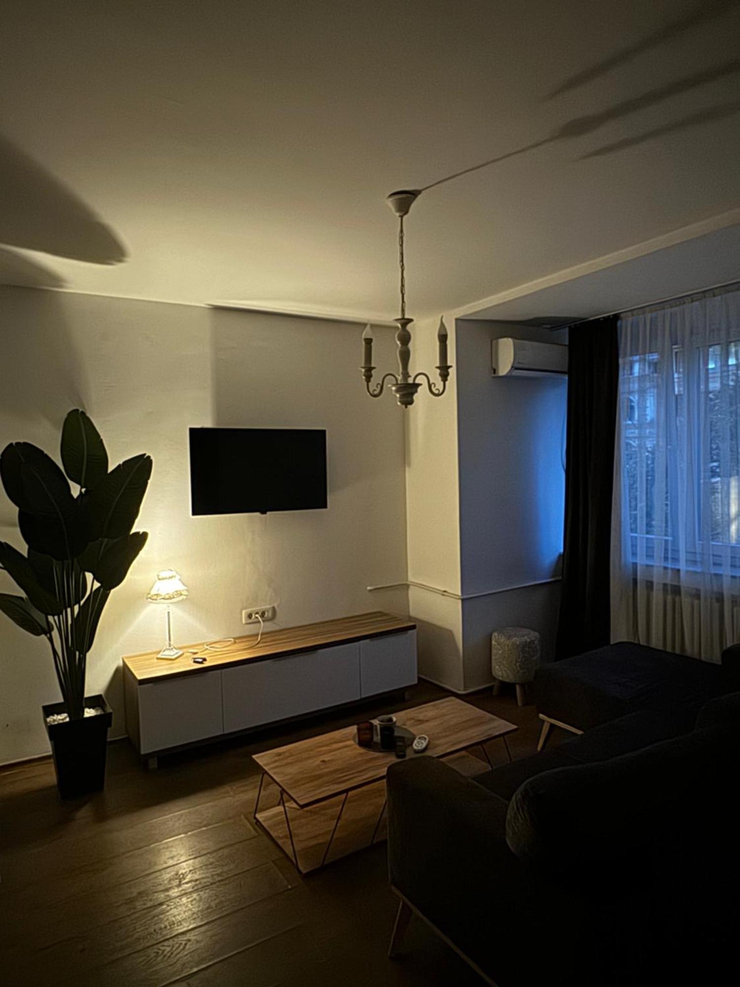 Mother Teresa Apartment Скопье Экстерьер фото