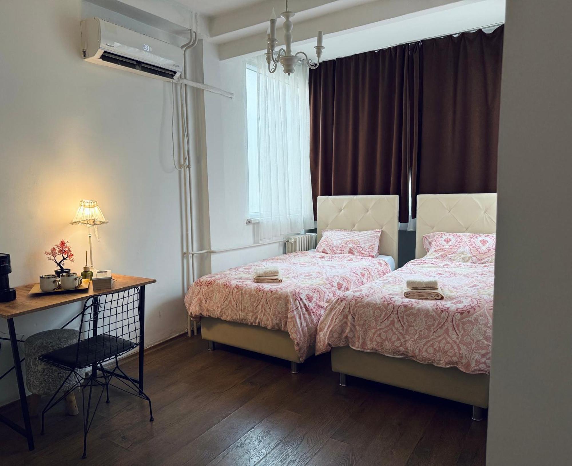 Mother Teresa Apartment Скопье Экстерьер фото